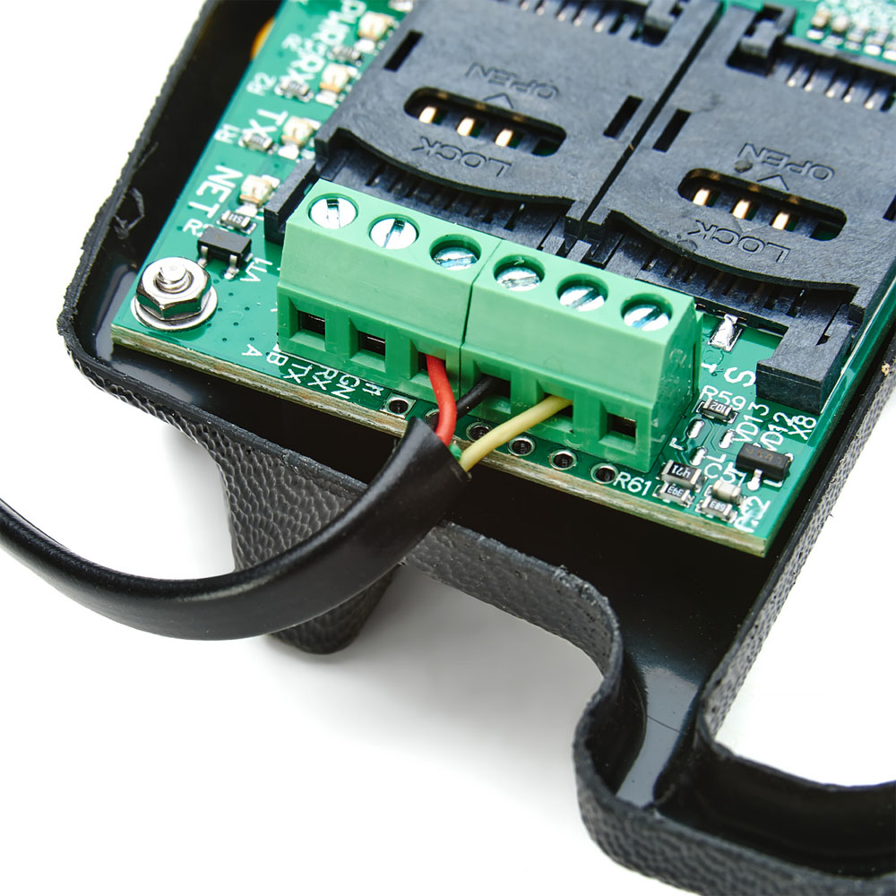 Терминал GPRS TELEOFIS WRX400-R2